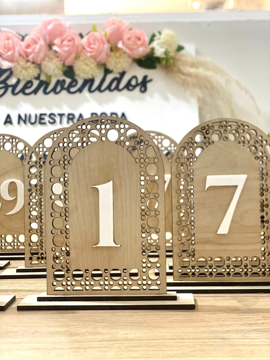 Centro de mesas enumerados para boda personalizados - Felt Craft RD