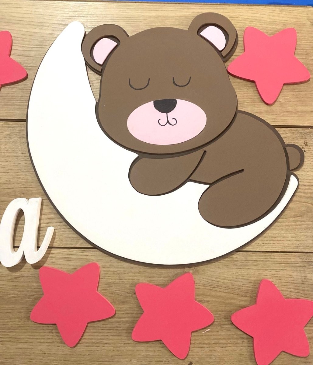 Decoración de oso con luna y nubes personalizado en madera para pared - Felt Craft RD