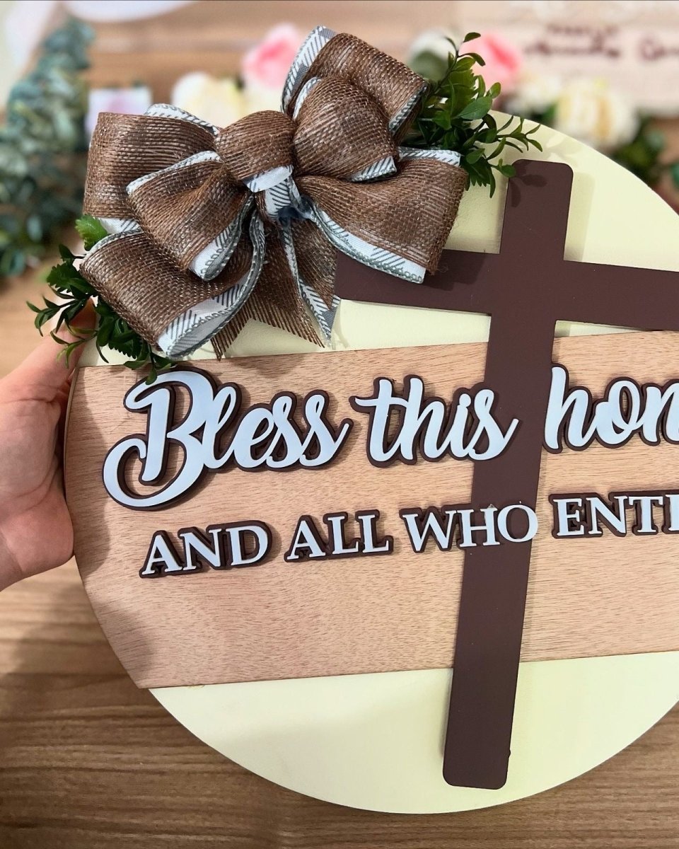 Decoracion de puerta con nombre familiar en madera - Felt Craft RD