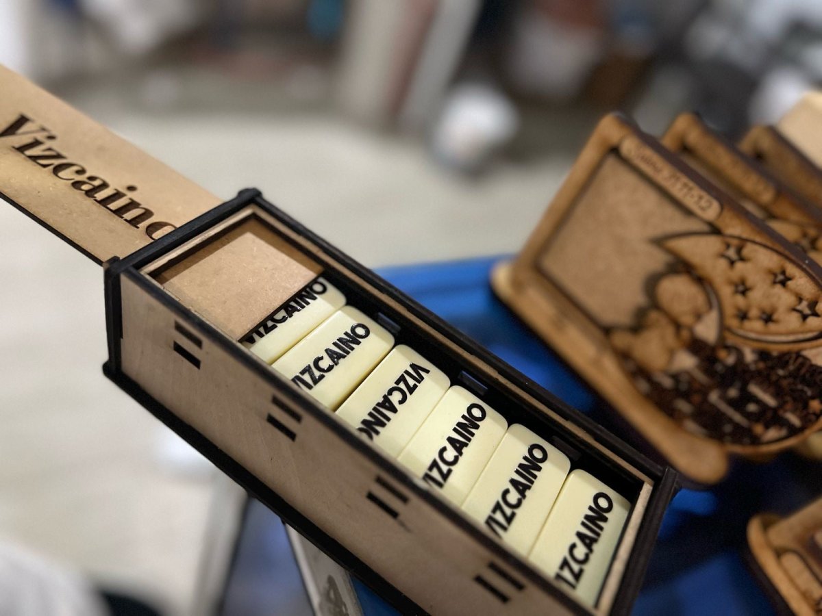 Dominos personalizado para regalo en madera - Felt Craft RD