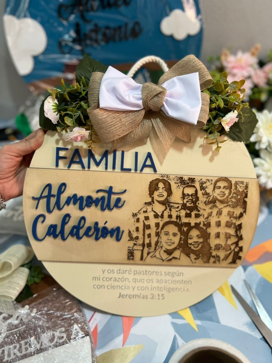 Familiar colgante de puerta con apellidos - Felt Craft RD