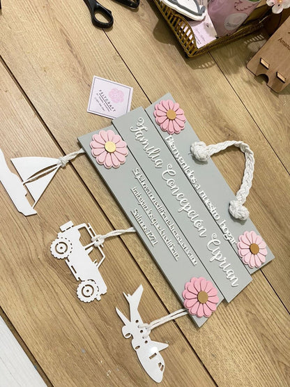 Family wooden Welcome Home Hanger - Felt Craft RD