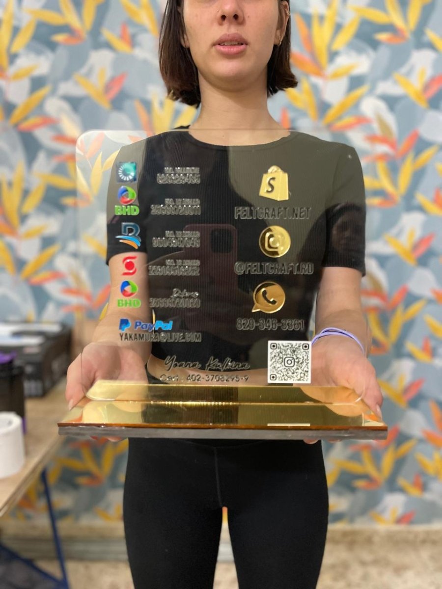 Hablador publicitario con QR grabado