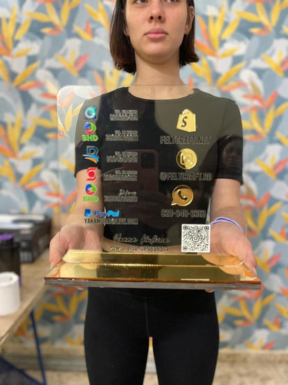 Display con QR para negocios y mostradores