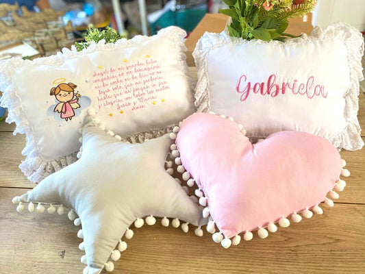 Juego de cojines con forma de corazón y estrella personalizados para regalo de bebé - Felt Craft RD