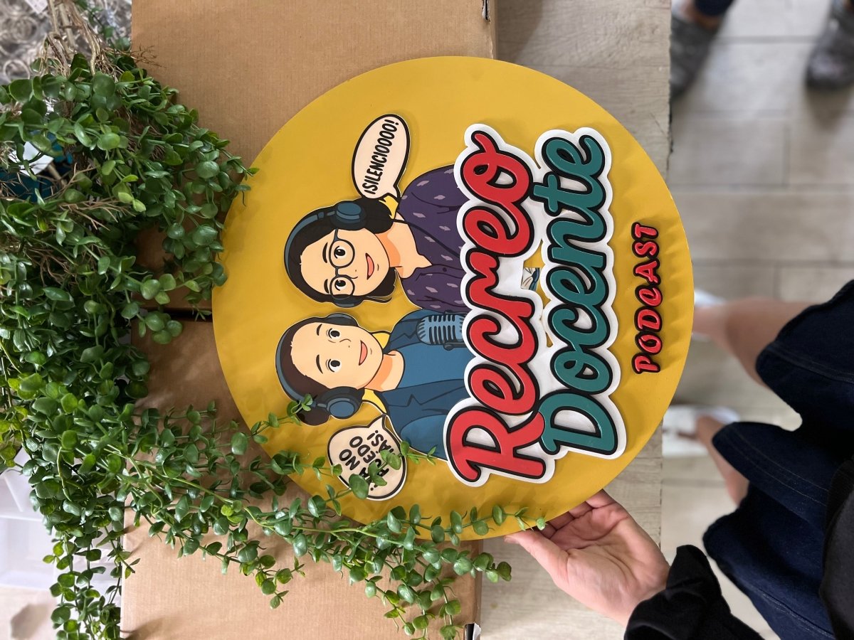 Letrero podcast youtuber - Felt Craft RD