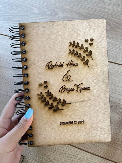 Libreta con grabado personalizada de madera - Felt Craft RD