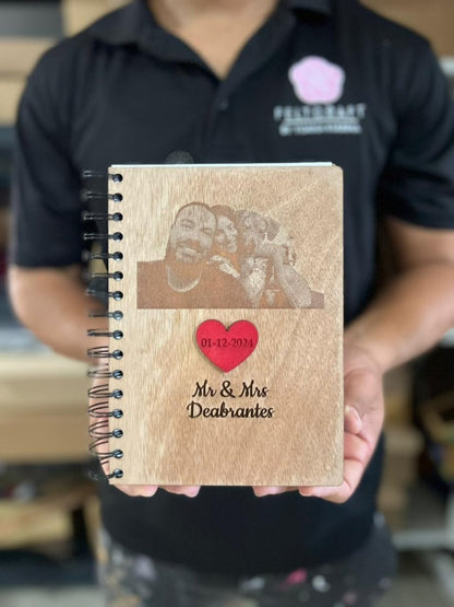 Libreta personalizada en madera - Felt Craft RD