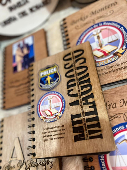 Libreta personalizada en madera - Felt Craft RD