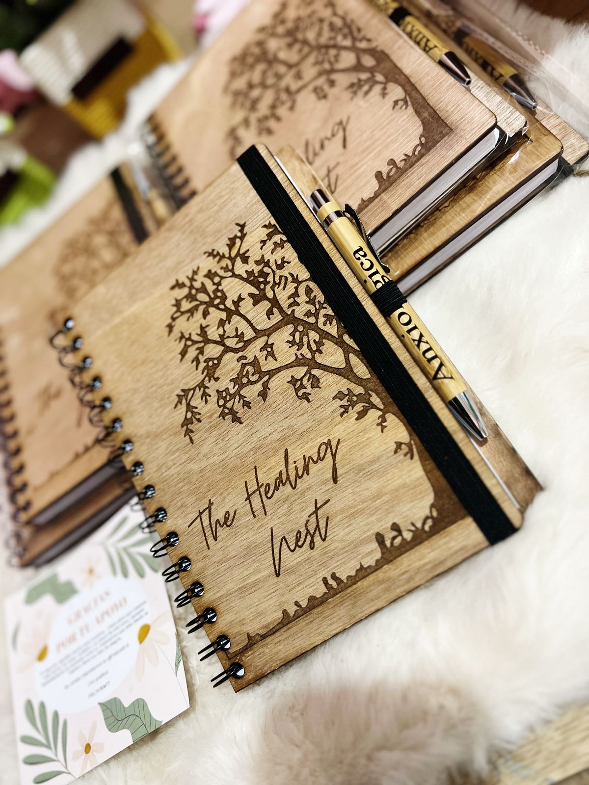 libreta personalizada con lapicero en madera