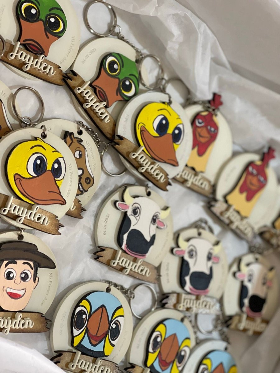 Llaveros personalizados de animalitos en madera Santo Domingo - Felt Craft RD