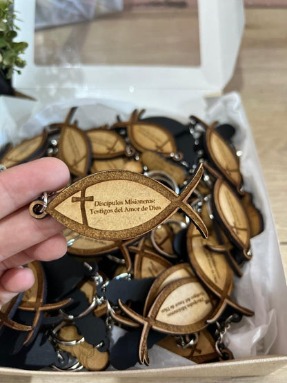 Llavero de madera con diseño grabado personalizado