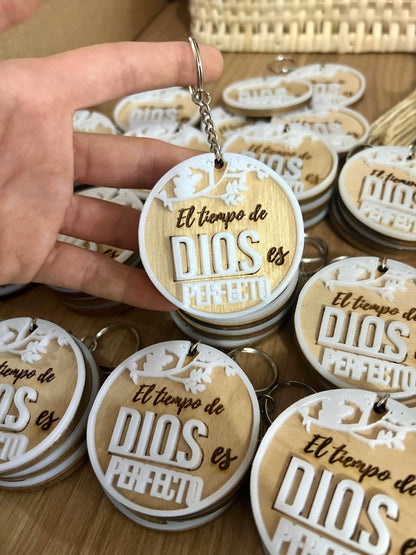 Llaveros personalizados en madera y acrilico - Felt Craft RD