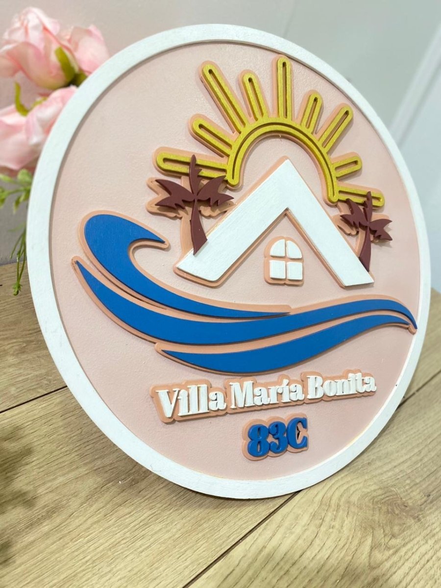 Logo de madera personalizado para empresas y hoteles República Dominicana - Felt Craft RD