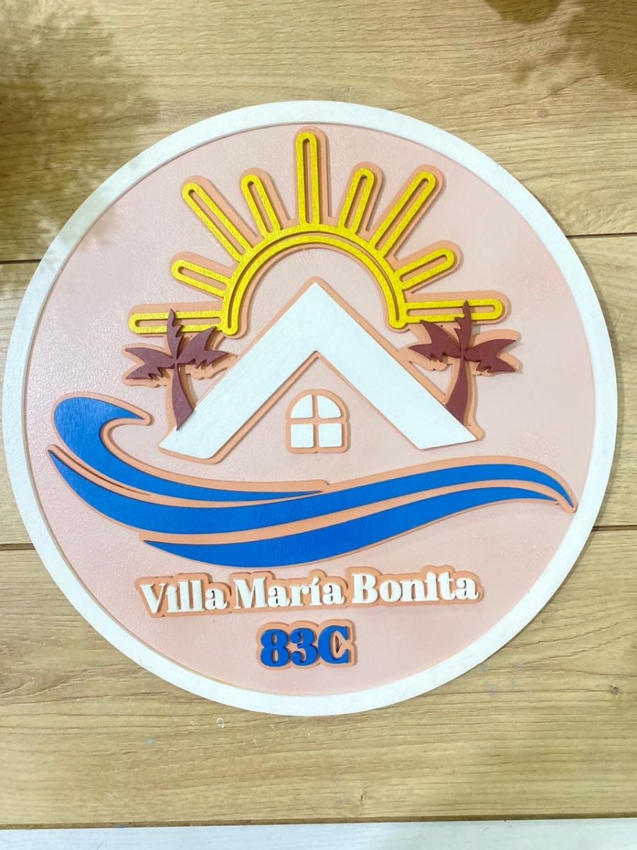 Logo de madera personalizado para empresas y hoteles República Dominicana - Felt Craft RD