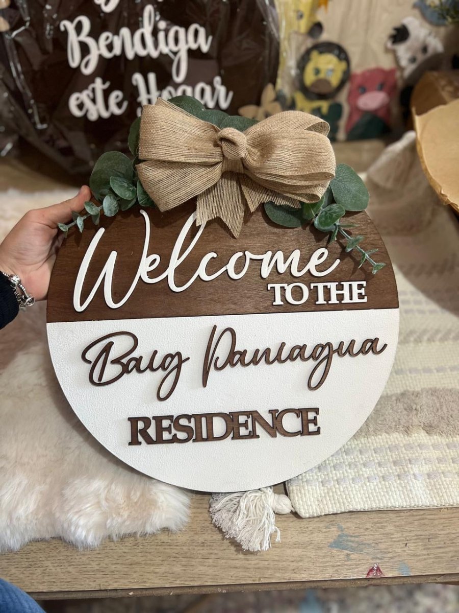 Madera colgante puerta familiar con apellido - Felt Craft RD