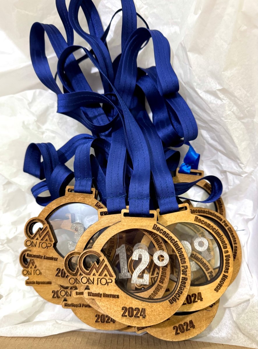 Medalla de reconocimientos personalizadas - Felt Craft RD