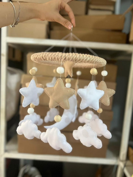 Móvil de cuna con elefantes en fieltro artesanal – Feltcraft RD