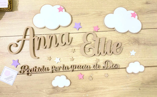 Nombre de madera personalizado con decoraciones en forma de nubes para habitacion de niña - Felt Craft RD