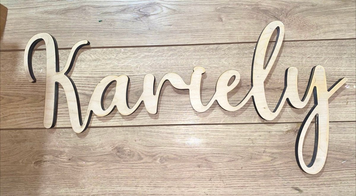 Decoración de pared infantil con nombre personalizado