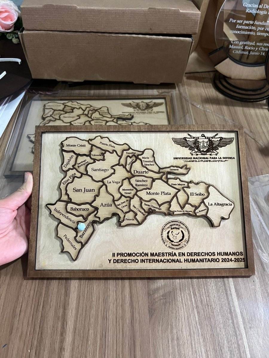 Personalizacion de placas de reconocimiento republica dominicana - Felt Craft RD