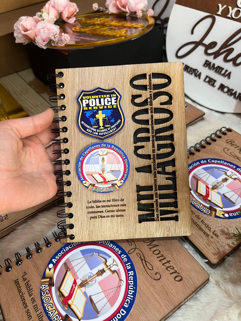 libretas personalizadas en madera