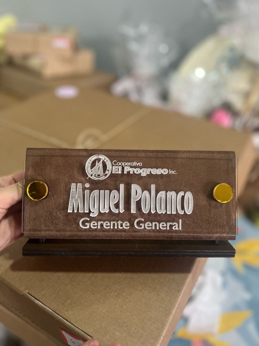 Pisa papel escritorio personalizado en madera - Felt Craft RD