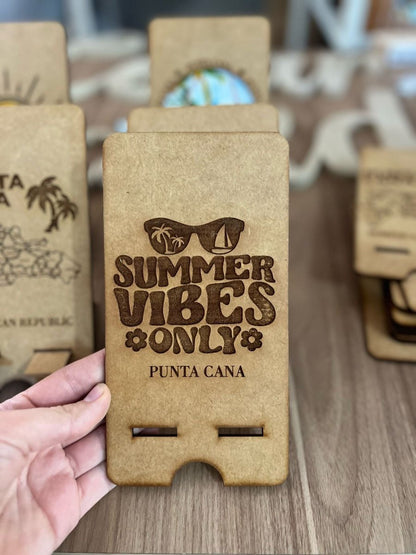 Porta celular en madera con nombre - Felt Craft RD