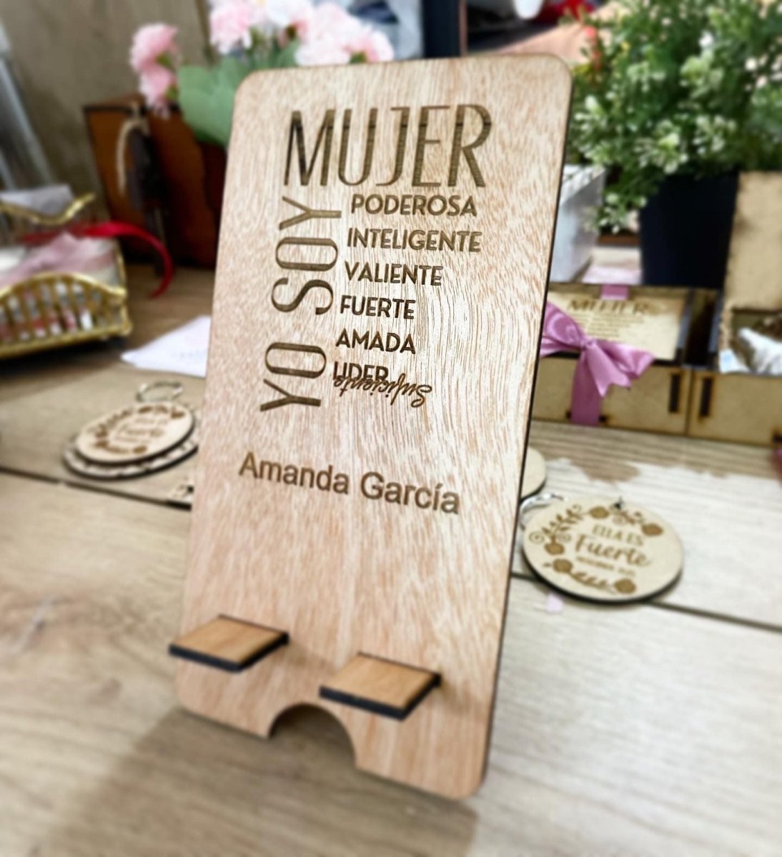 Porta celular personalizado para regalo del día de la mujer para empresas de madera - Felt Craft RD