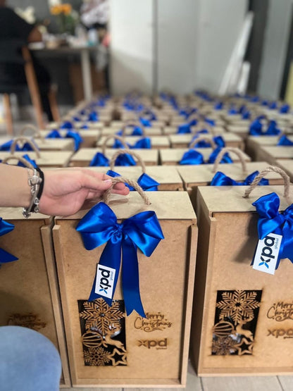 Portavino con lazo decorativo