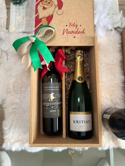 Vinera artesanal en madera con cinta decorativa