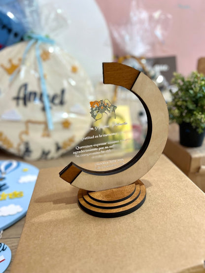 Reconocimiento en madera y acrilico - Felt Craft RD