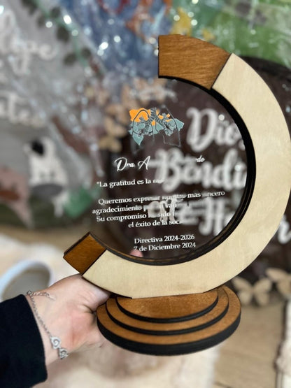 Reconocimiento en madera y acrilico personalizado santo domingo - Felt Craft RD