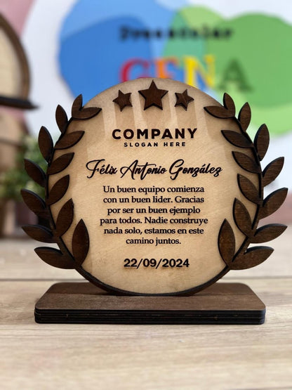 Reconocimientos personalizados en Madera y acrilico - Felt Craft RD