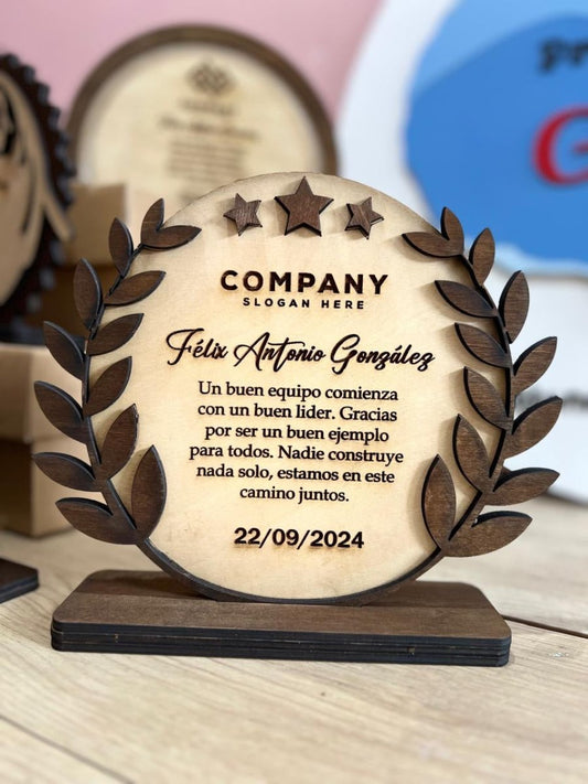 Reconocimientos personalizados en Madera y acrilico - Felt Craft RD