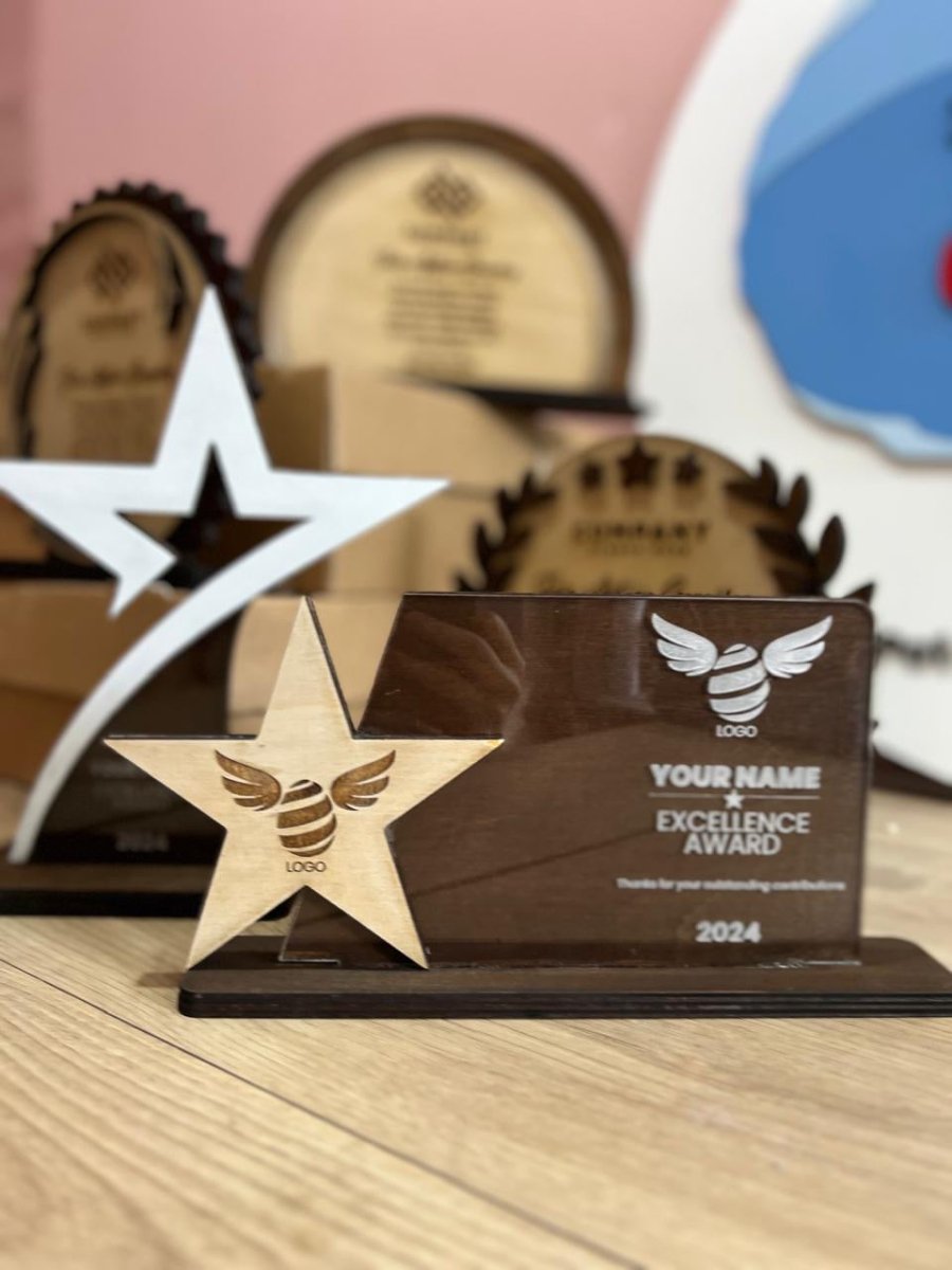 Reconocimientos personalizados en Madera y acrilico - Felt Craft RD