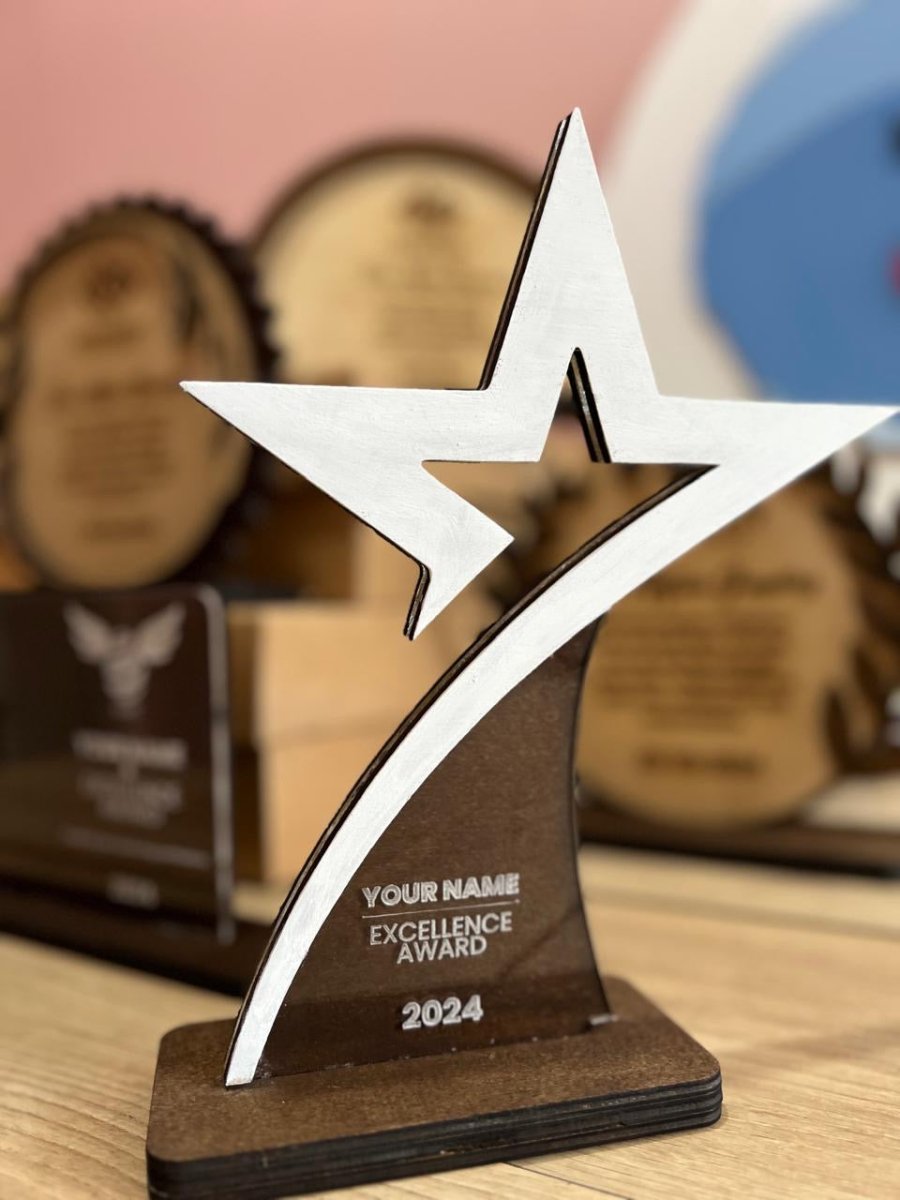 Reconocimientos personalizados en Madera y acrilico - Felt Craft RD