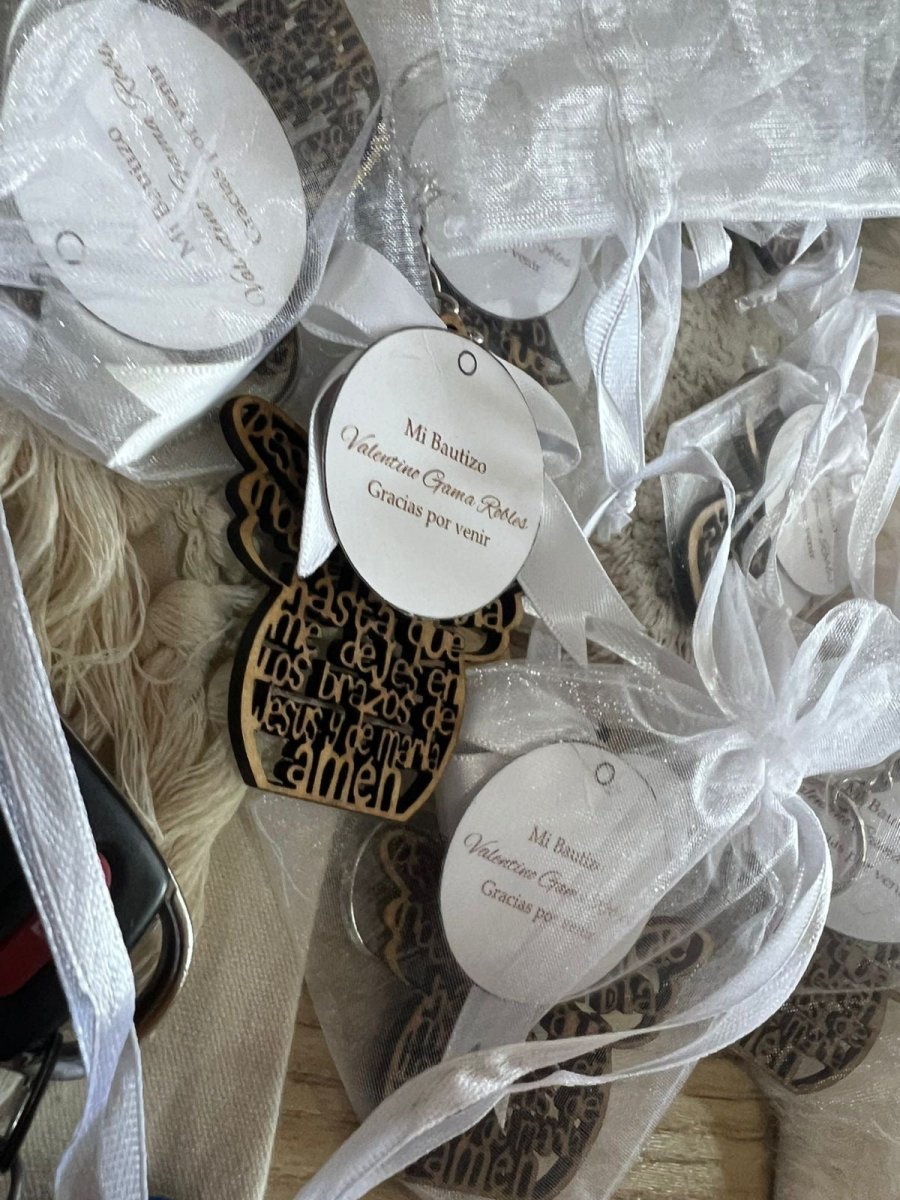 Recuerdo artesanal de bautismo con diseño personalizado