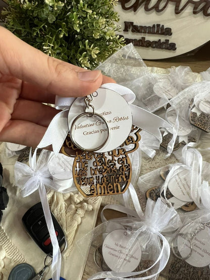 Souvenir de bautismo personalizado en madera