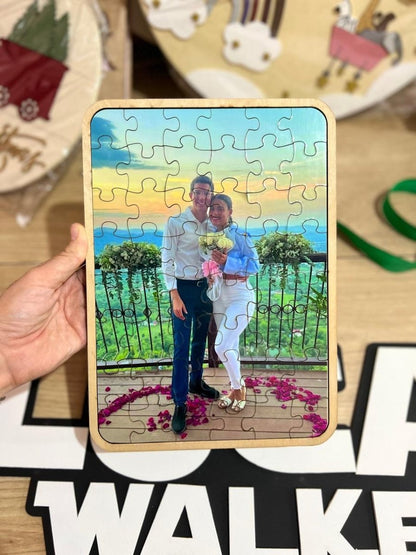Rompecabezas personalizado para ocasiones especiales, hecho en madera
