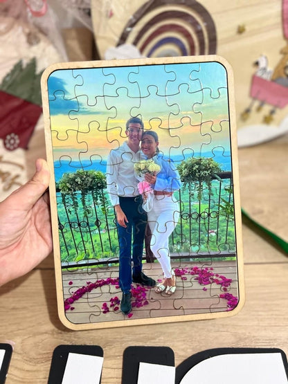 Piezas ensambladas de rompecabezas personalizado en madera impresa