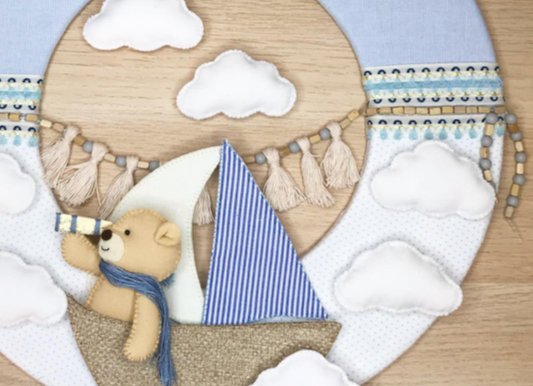 Safari nursery decor Navigating Bear in fieltro Baby Boy - Felt Craft RD