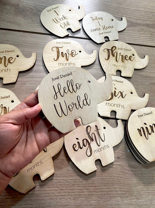 Set de tags de meses tipo elefantes - Felt Craft RD