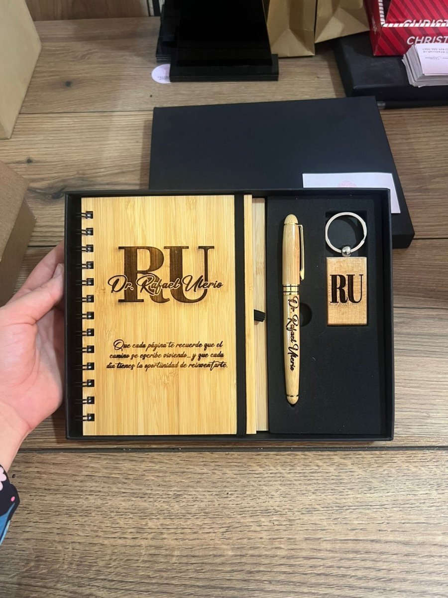 Set personalizado libreta termo lapicero y memoria usb - Felt Craft RD