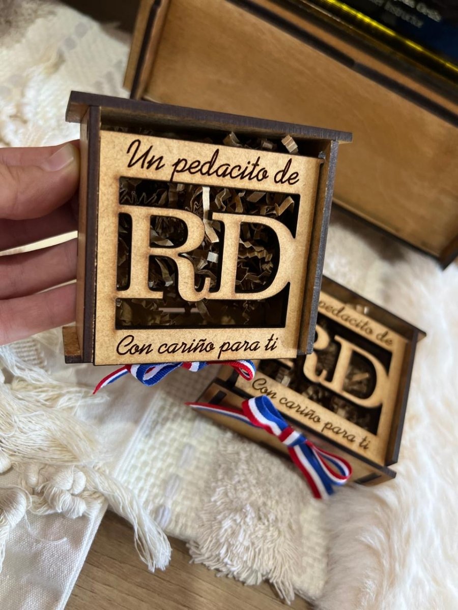 Souvenir caja en madera dominicana - Felt Craft RD
