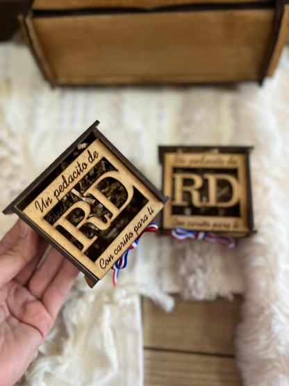 Souvenir caja en madera dominicana - Felt Craft RD