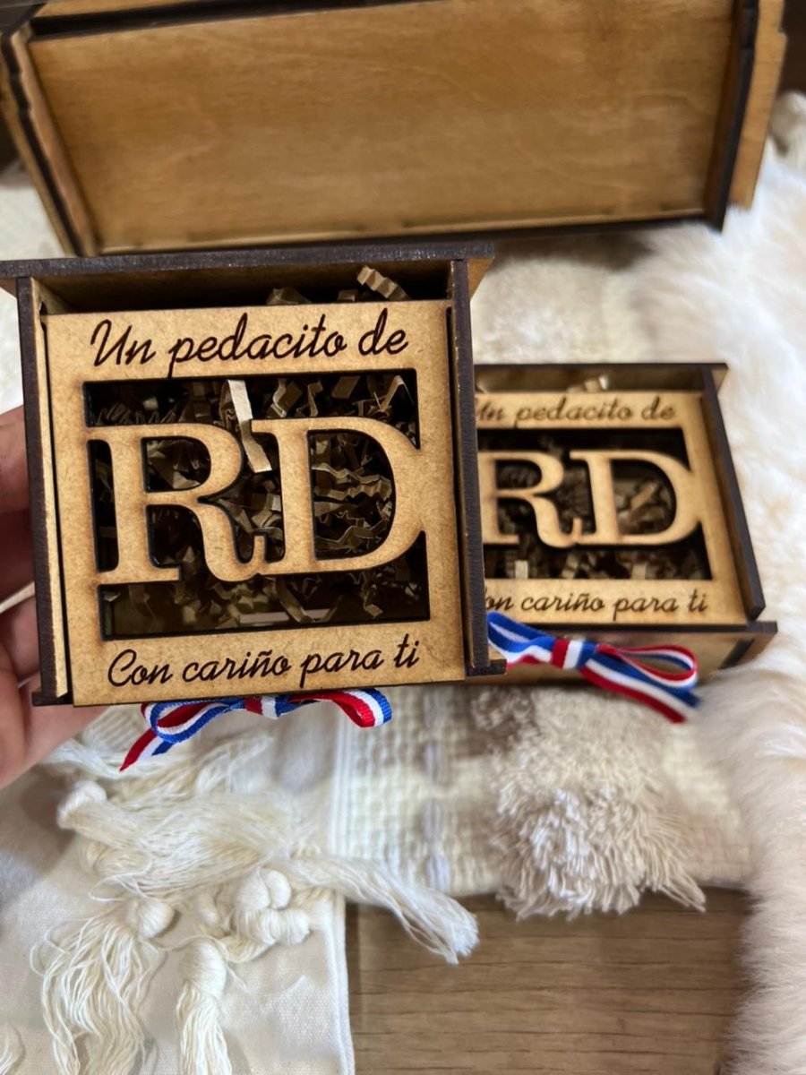 Souvenir caja en madera dominicana - Felt Craft RD