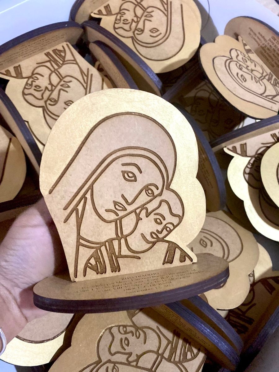 Souvenir católico para mesa personalizado de madera en Santo Domingo - Felt Craft RD