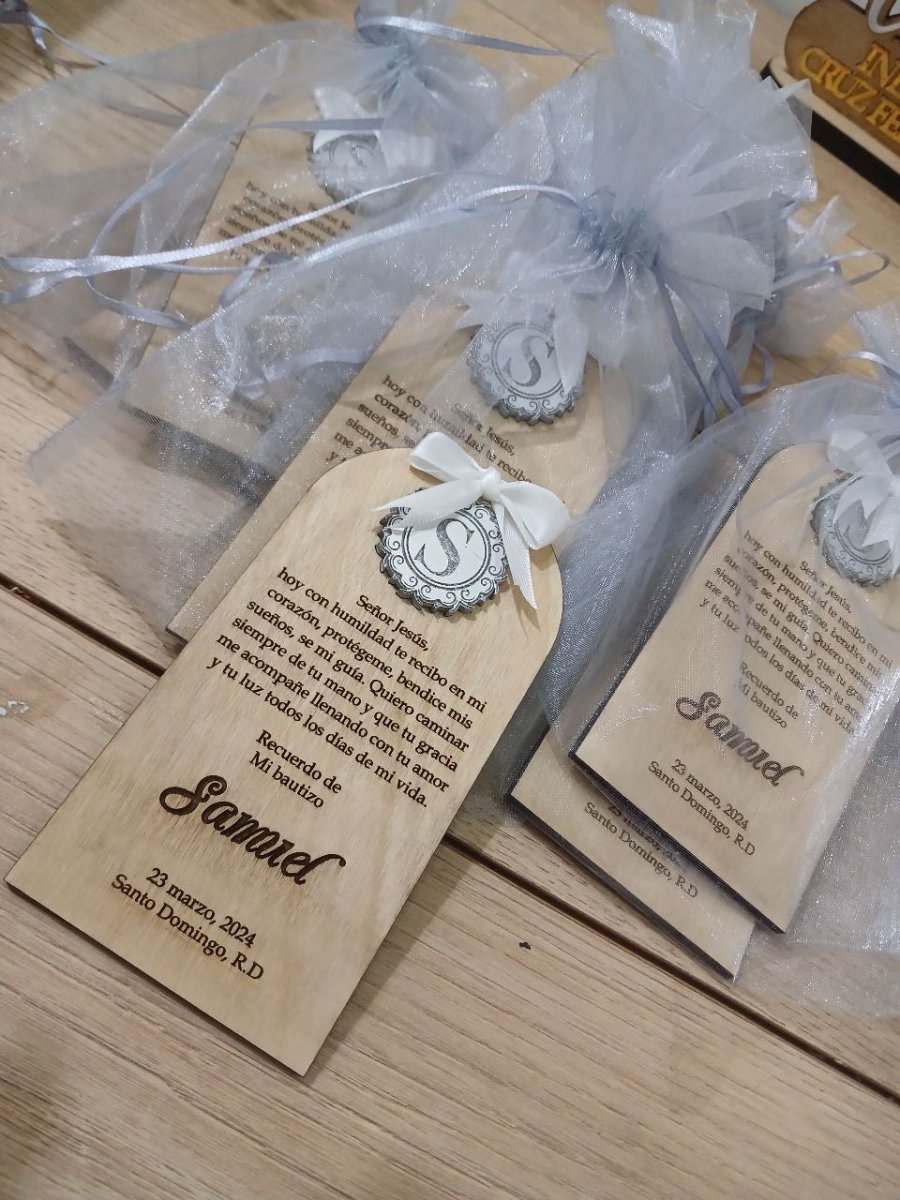 Souvenir con mensaje personalizado para regalo de bautizo en madera - Felt Craft RD
