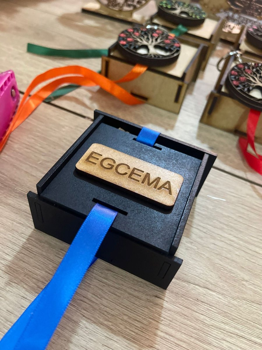 Souvenir de cajitas con medalla para el ejército personalizados en Santo Domingo - Felt Craft RD